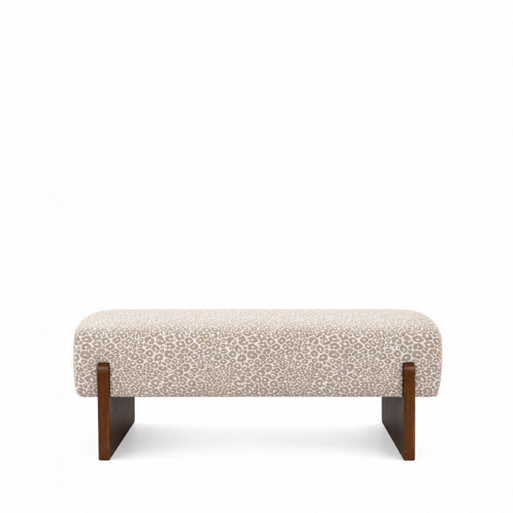 sally-banco-de-tela-estampada-de-leopardo-y-madera__Beige