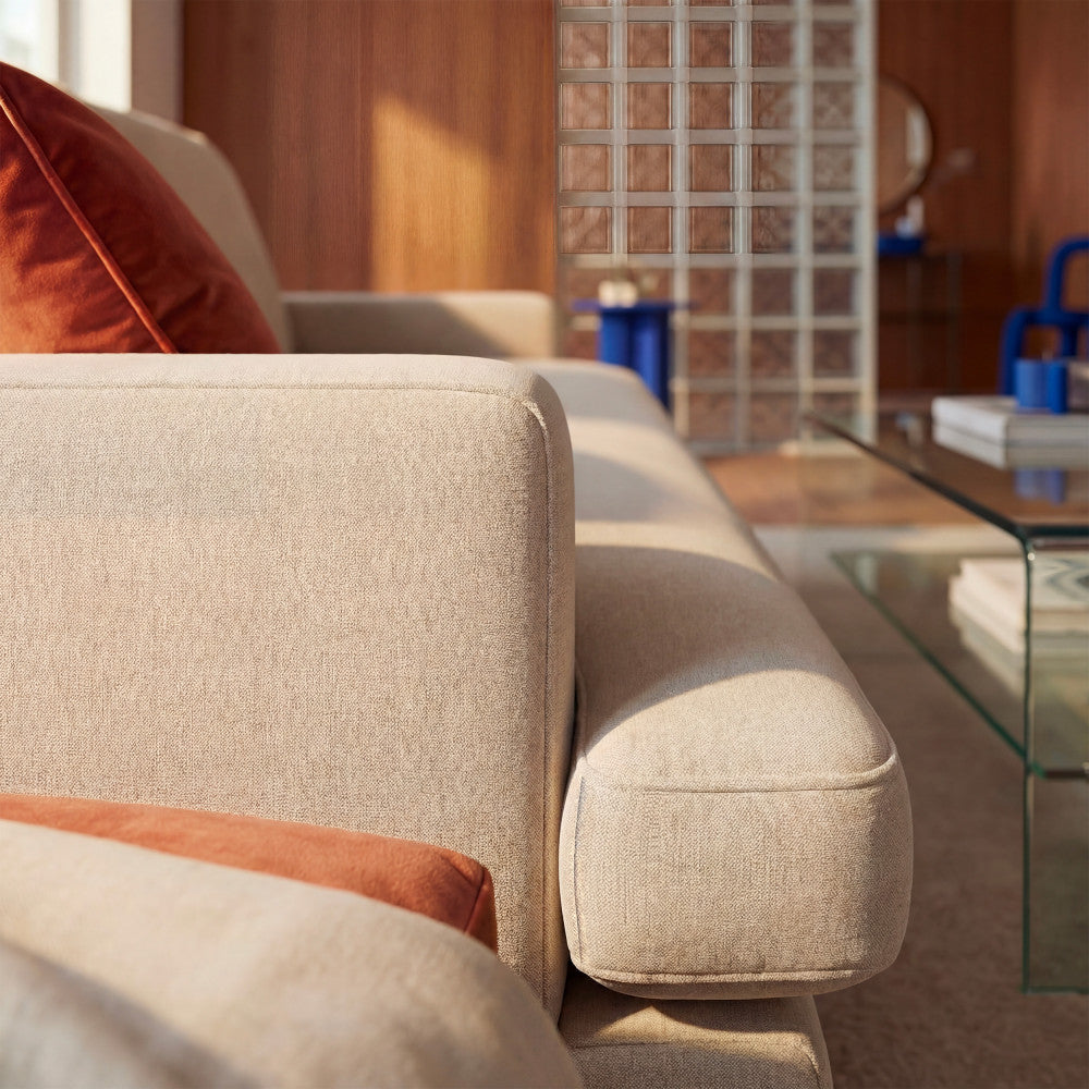 sophie-sofa-de-3-plazas-en-tela-con-patas-de-cromo__Beige