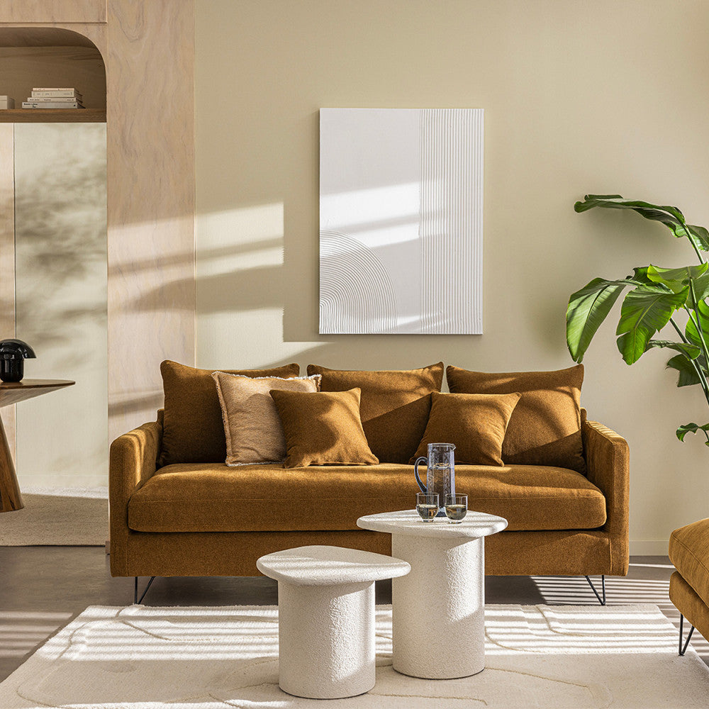 villabon-sofa-de-3-plazas-en-tela-con-patas-metalicas-de-horquilla-negras__Bronce