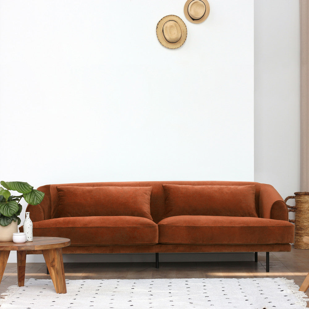 winsen-sofa-de-4-plazas-en-terciopelo-con-patas-rectas-de-metal__Óxido