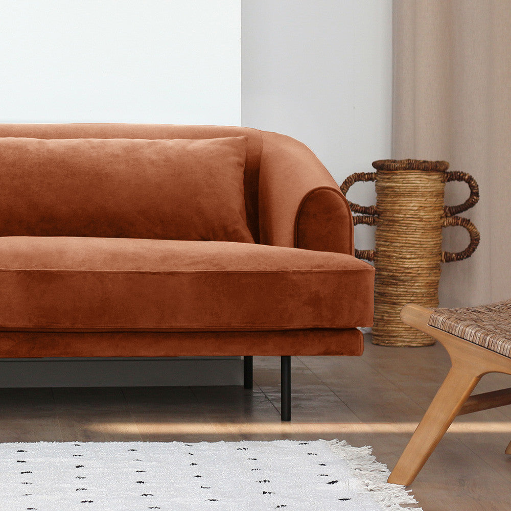 winsen-sofa-de-4-plazas-en-terciopelo-con-patas-rectas-de-metal__Óxido
