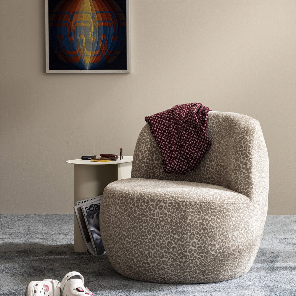 mo-sillon-redondo-de-tela-con-estampado-de-leopardo__Beige