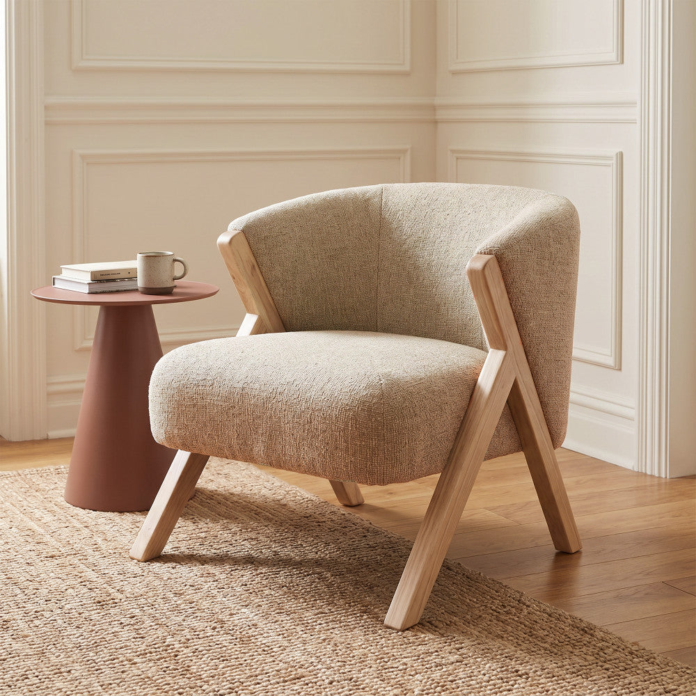 malou-sillon-de-tela-con-patas-de-madera-clara__Beige