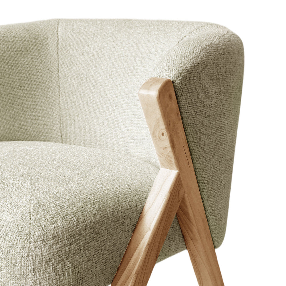 malou-sillon-de-tela-con-patas-de-madera-clara__Beige