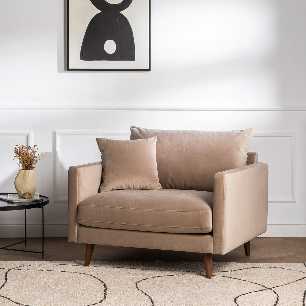 villabon-sillon-xl-de-terciopelo-con-patas-de-madera-oscura__Beige