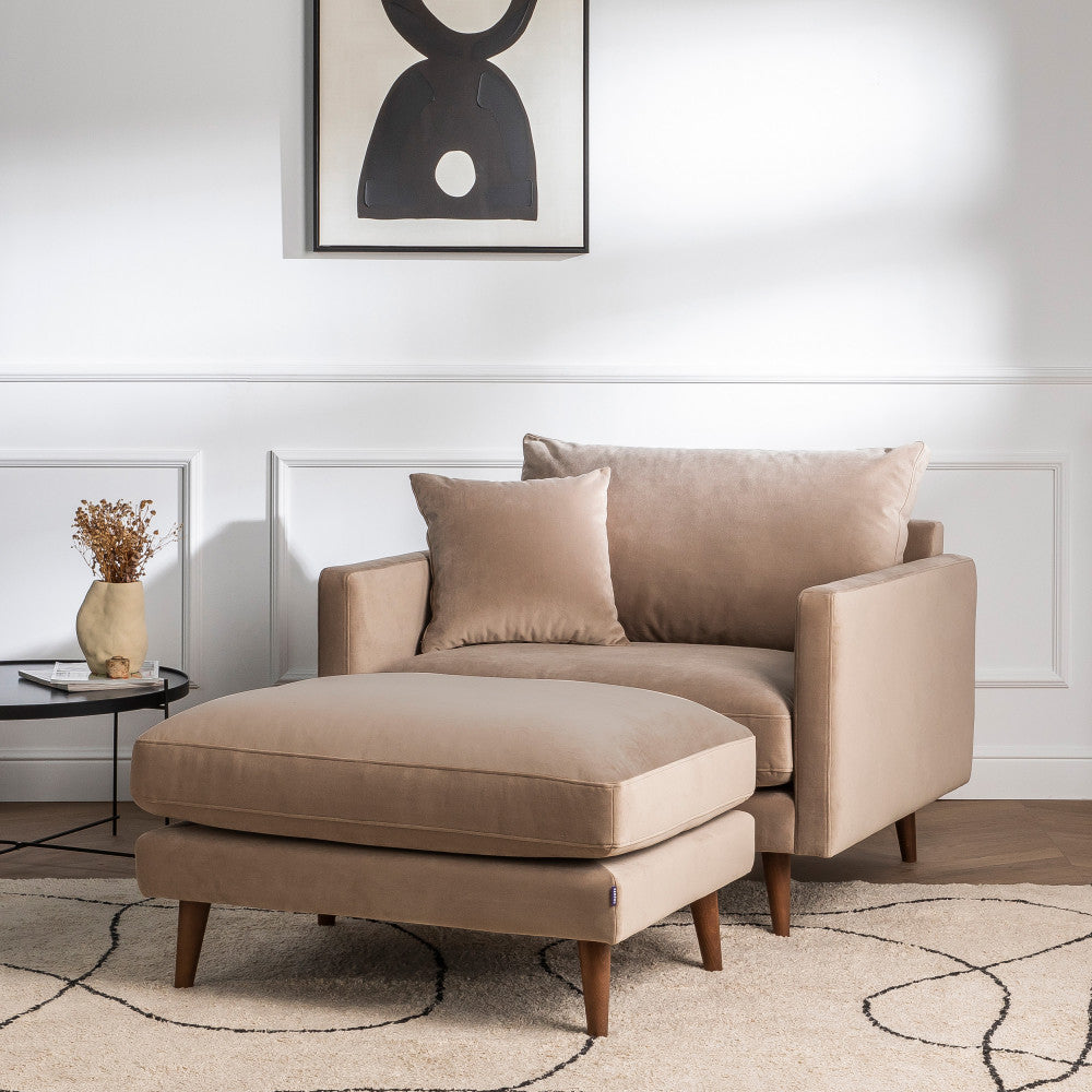 villabon-sillon-xl-de-terciopelo-con-patas-de-madera-oscura__Beige