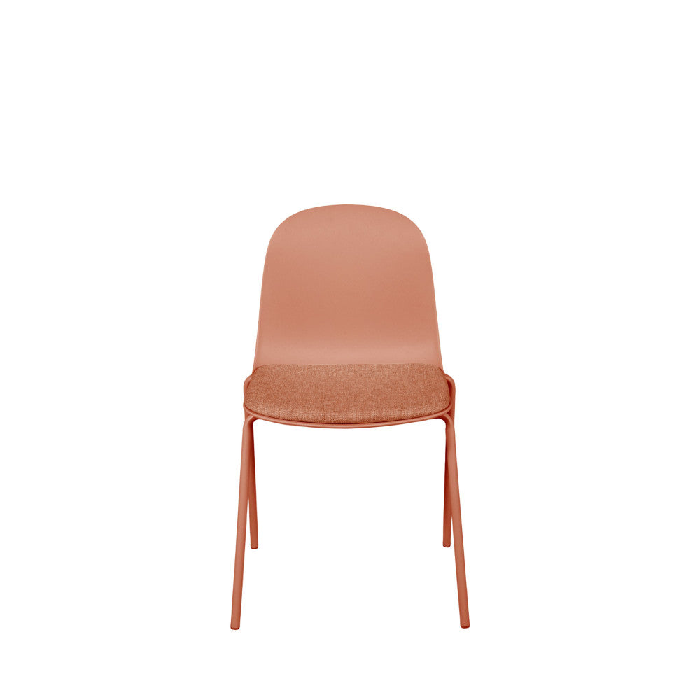 linda-lote-de-2-sillas-de-tela-y-metal-con-patas-terracota__Terracota