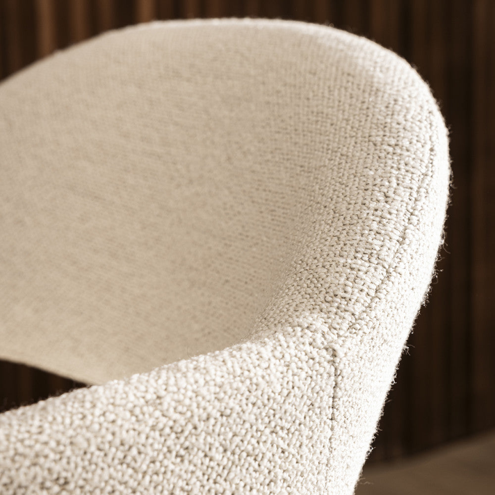 marina-lote-de-2-sillones-de-mesa-en-tela-bouclette-y-madera__Beige