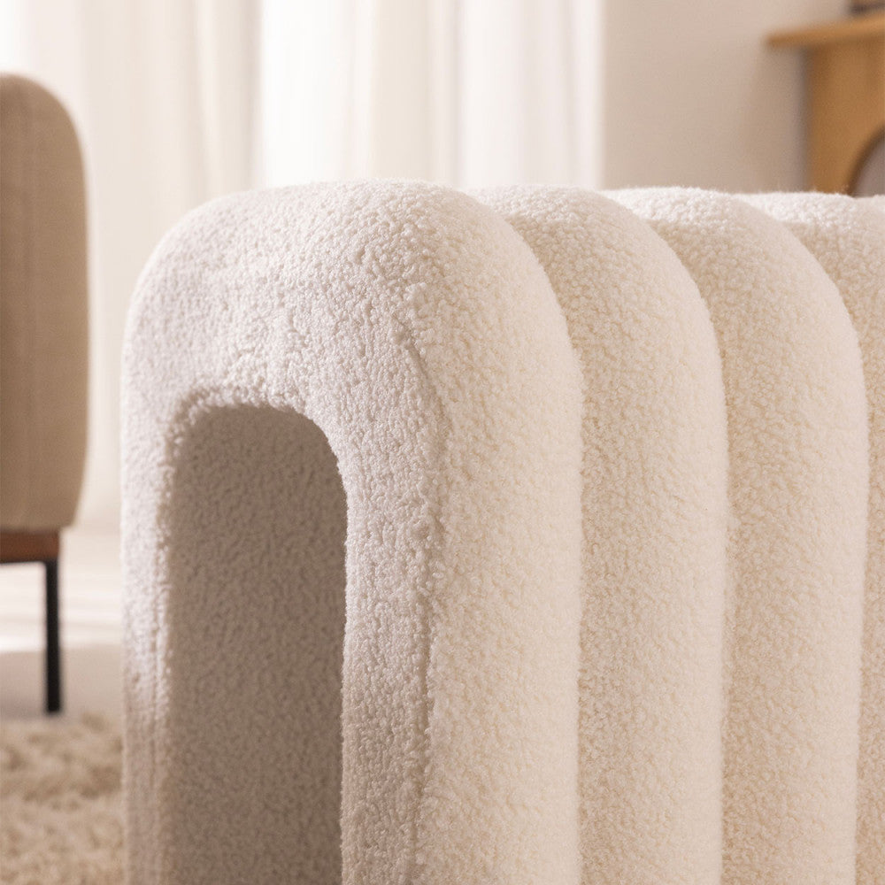 mui-lote-de-2-taburetes-acolchados-en-tela-boucle__Blanco