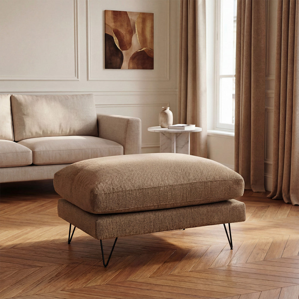 villabon-pouf-de-tela-con-patas-de-metal-negras__Caramelo moteado