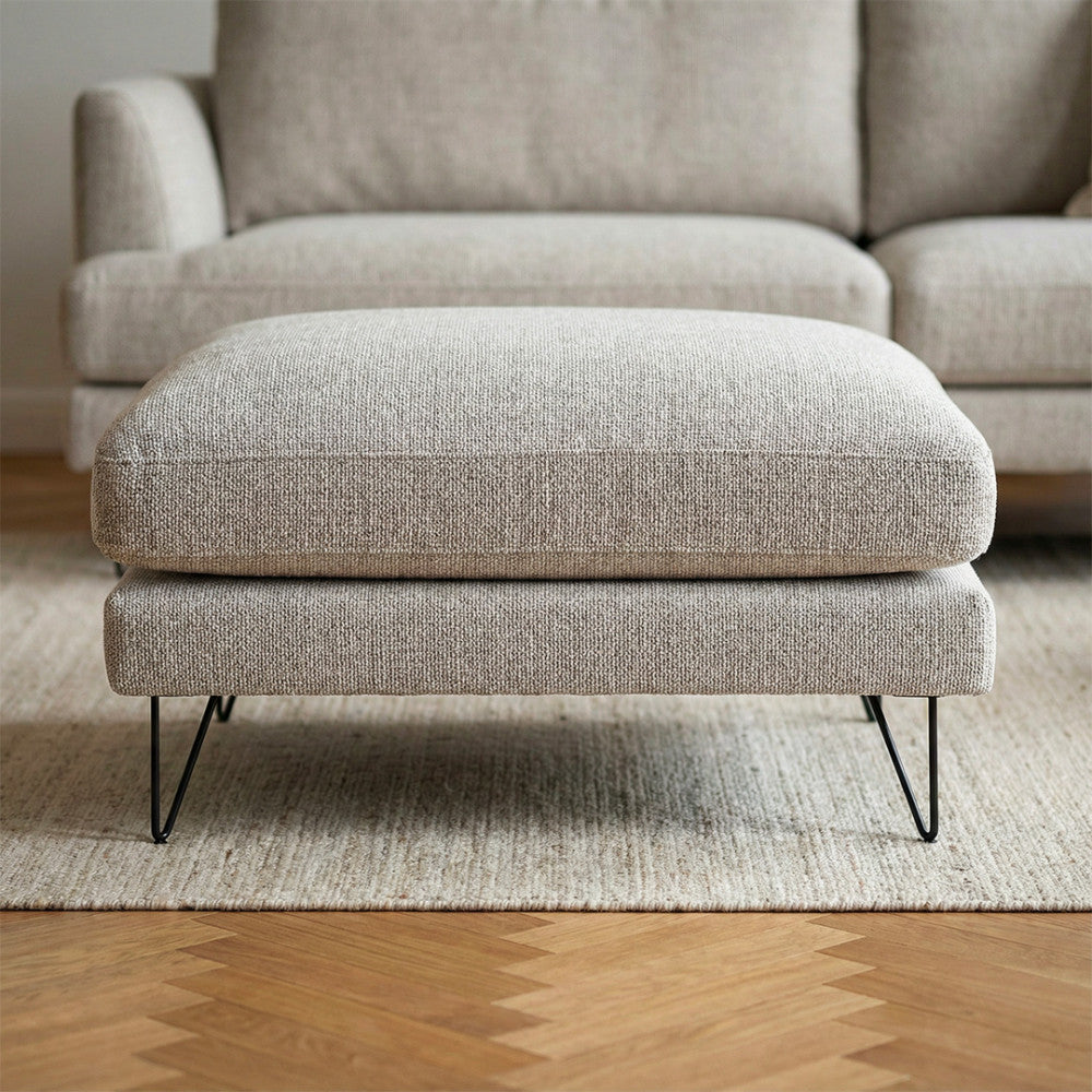 villabon-pouf-de-tela-con-patas-de-metal-negras__Natural chino
