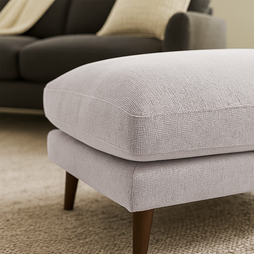 villabon-puf-de-tela-con-patas-de-madera-oscura__Natural chino