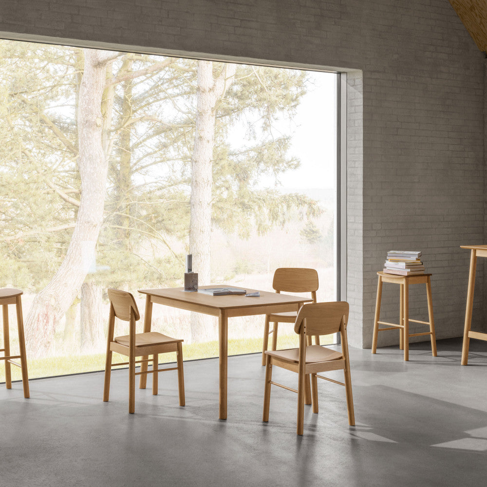 hem-mesa-de-comedor-de-madera-para-4-personas__Madera clara