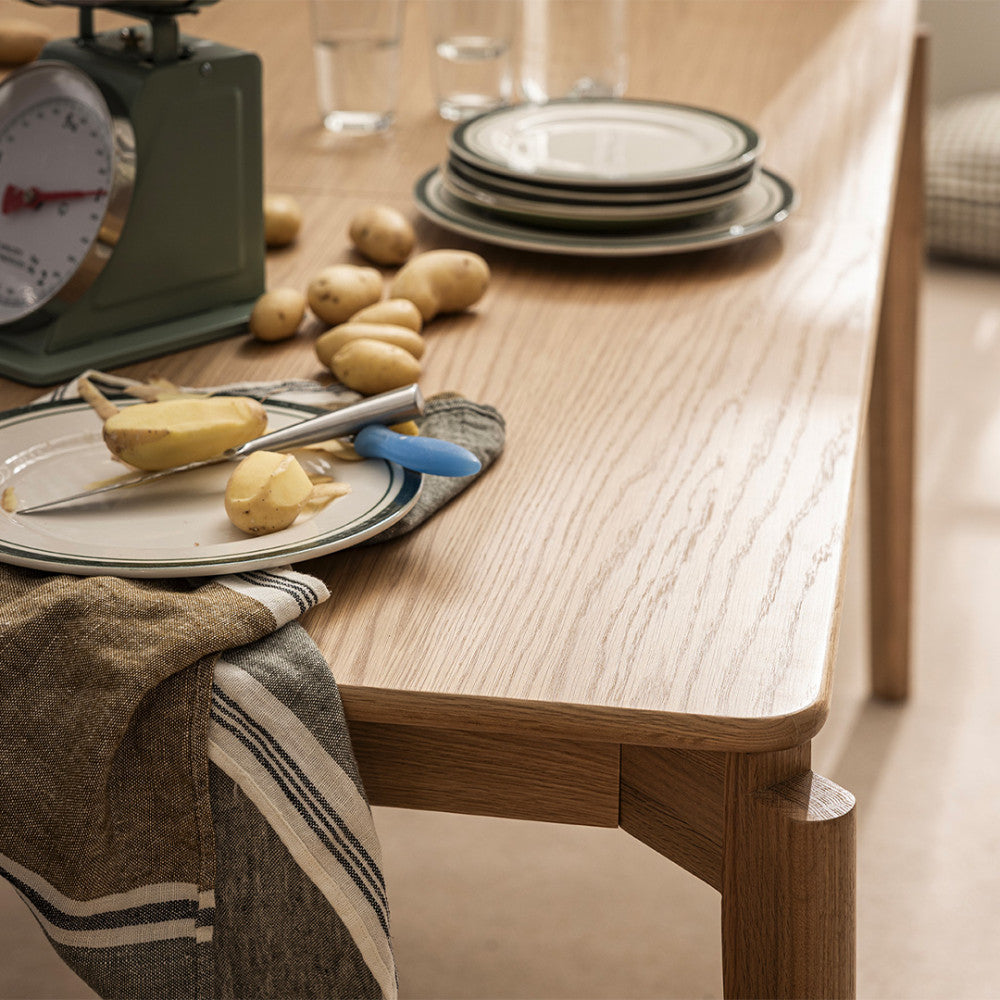 mona-mesa-de-comedor-extensible-para-6-a-10-personas-en-madera-160-205x90-cm__Madera clara