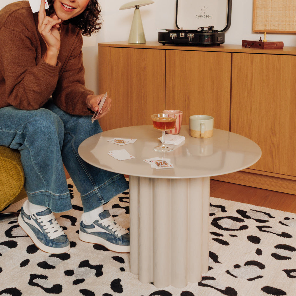 leon-mesa-de-centro-redonda-de-aluminio-o64-cm__Beige