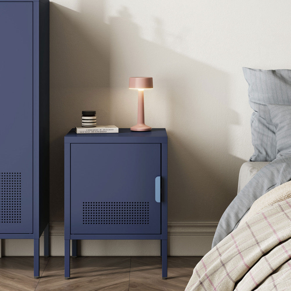 adel-mesita-de-noche-con-1-puerta-de-metal-l40cm__Azul